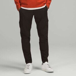 Lululemon Men's Fixed Waist Cargo Pant - Dark Green